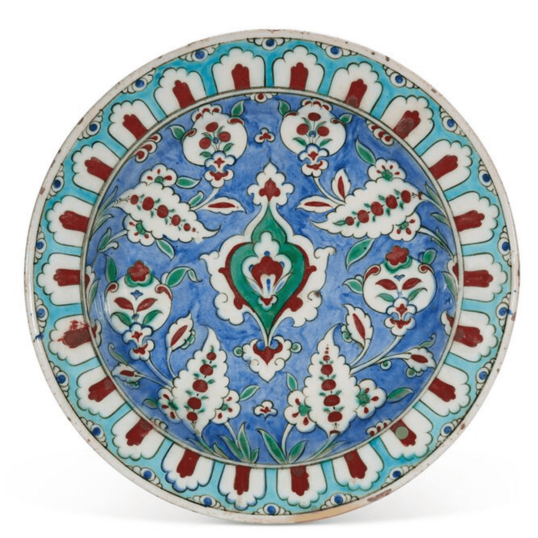 Christies Art of the Islamic and Indian Worlds - Iznik Pottery Dish from Ottoman Turkey
