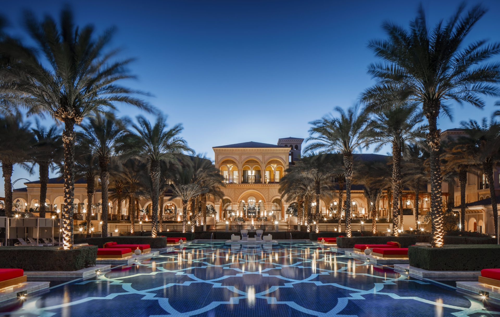 The Grand Pool - Valentine's Day Experiences at One&Only The Palm Dubai