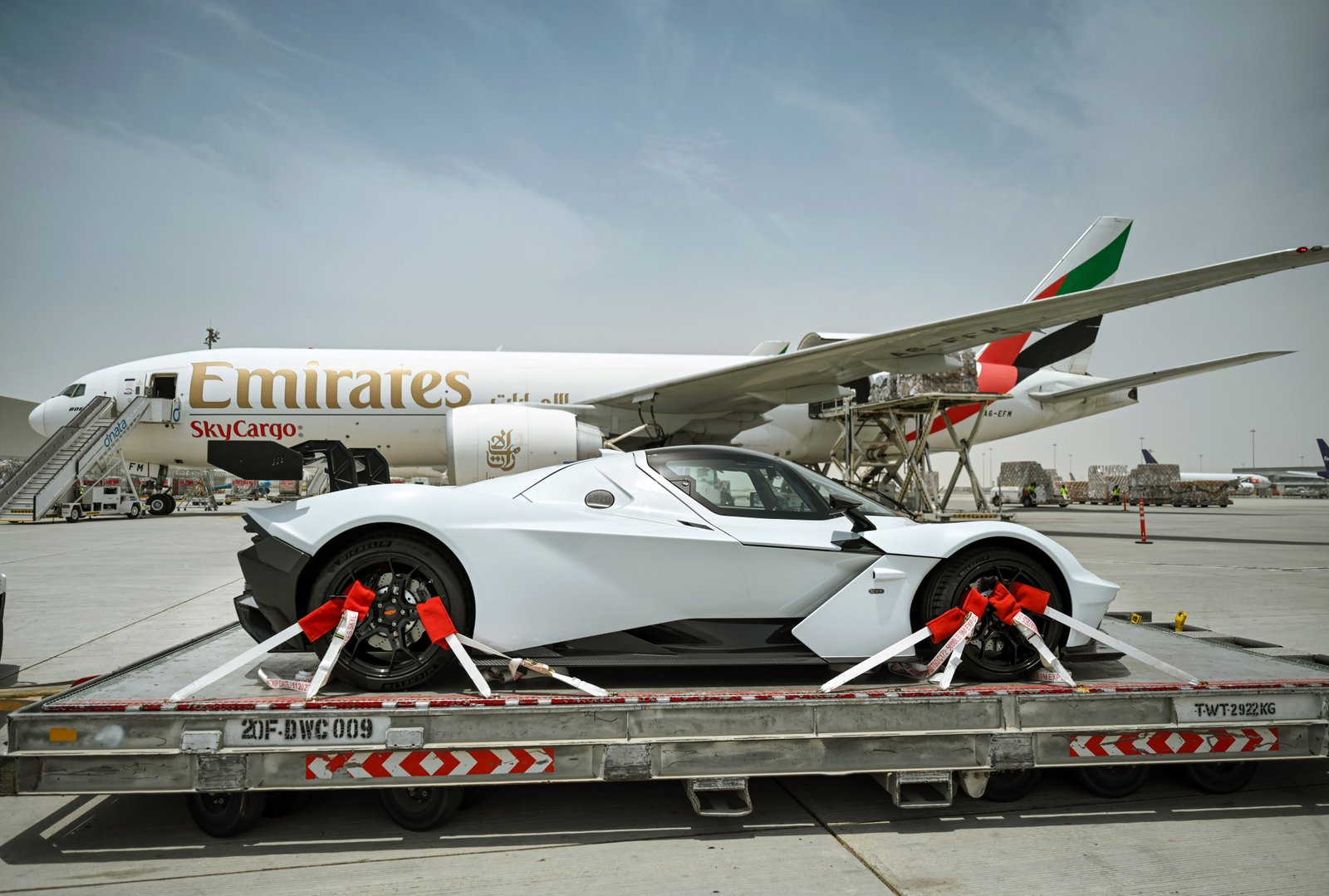 Ship Cars Worldwide with Emirates Skywards