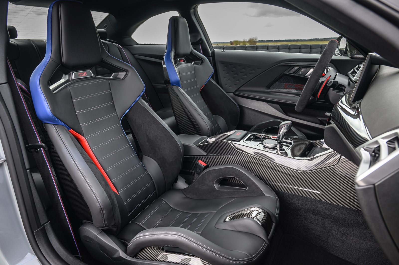 Seats of BMW M2 cr
